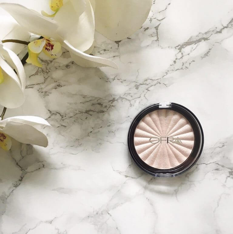 Beaming Ofra Highlighter in Pillow Talk Makes You Hit Cloud 9