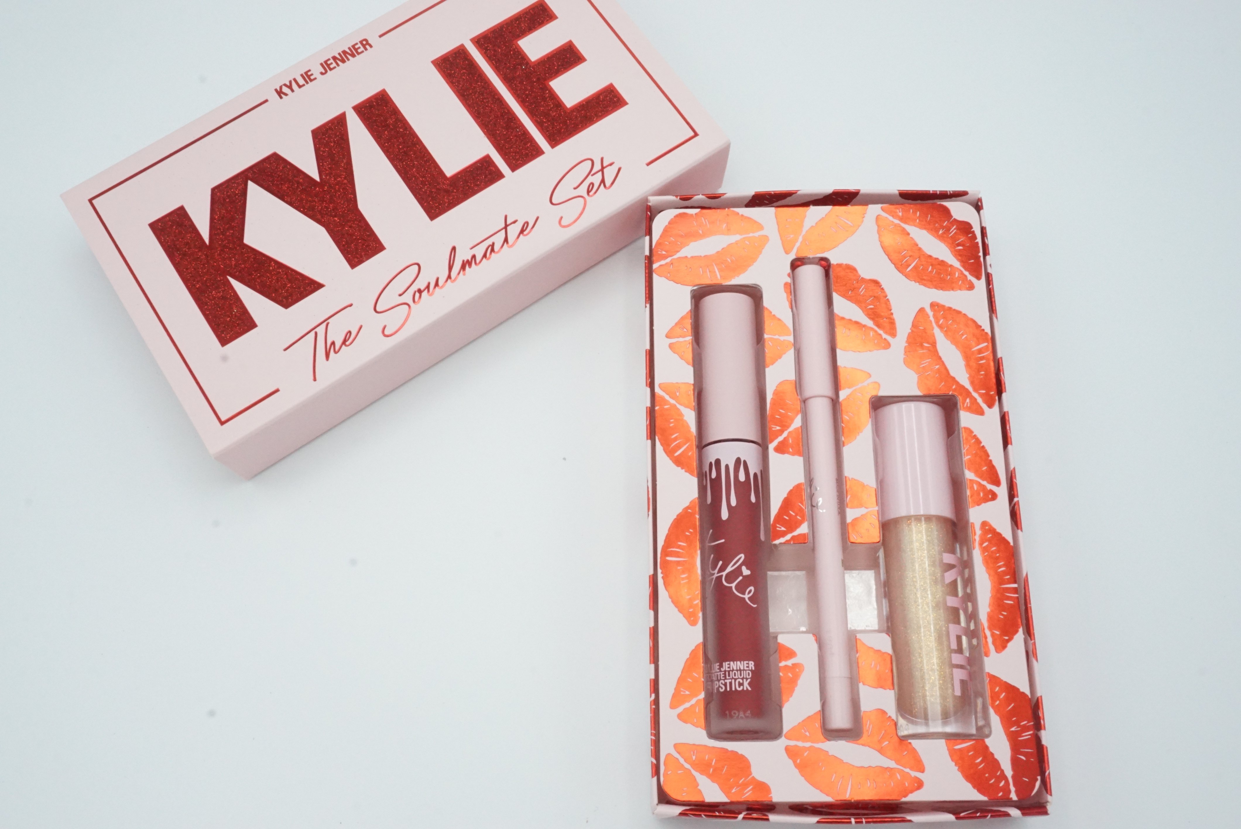 Kylie Cosmetics Valentine Collection 2019 | Review