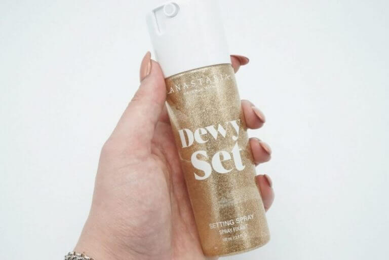 Anastasia Beverly Hills Dewy Set Setting Spray | Review