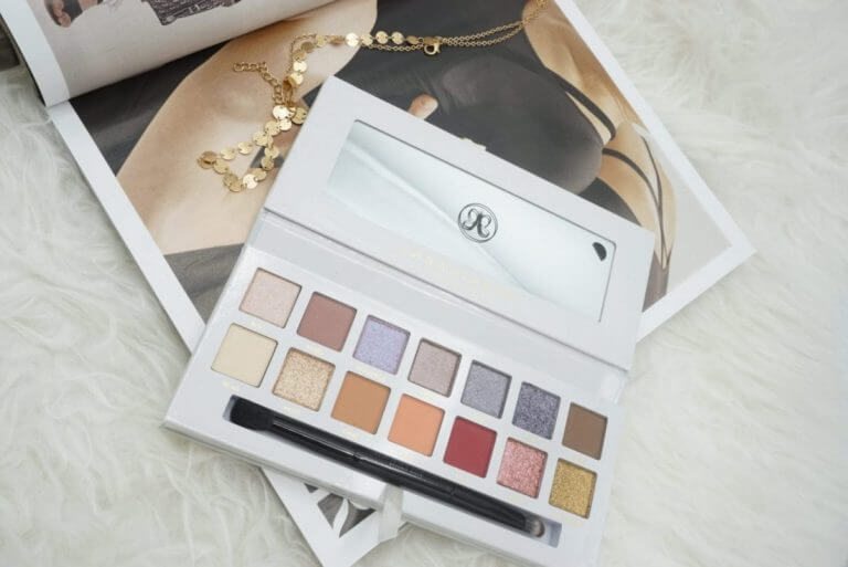 Limited Edition Anastasia Beverly Hills X Carli Bybel Palette Review & Swatches
