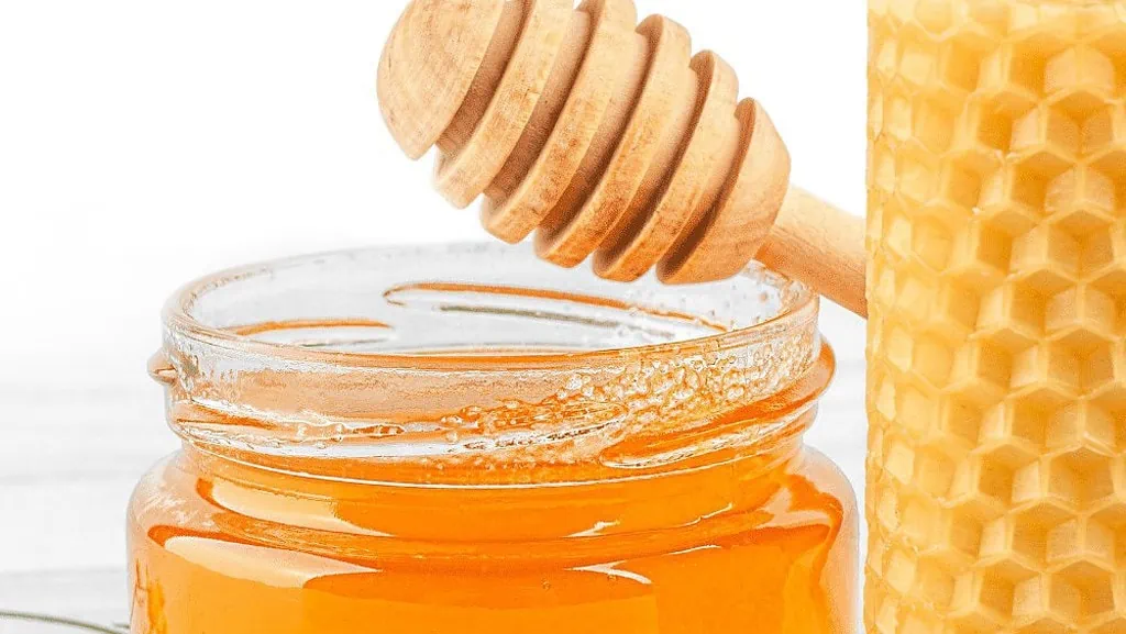 Benefits Of Beeswax For The Skin