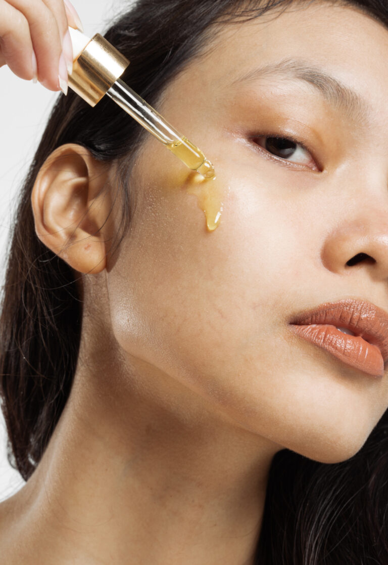 7 Benefits Of Castor Oil For The Skin: Uncovering Well-Kept Secrets