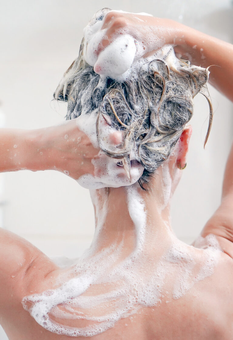 Mastering Scalp Cleansing For Healthy, Happy Hair In 4 Steps
