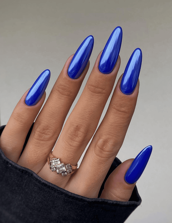 Dark Royal Blue Winter Nails