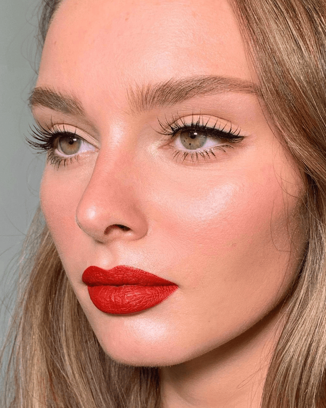 Natural Makeup With Red Lip